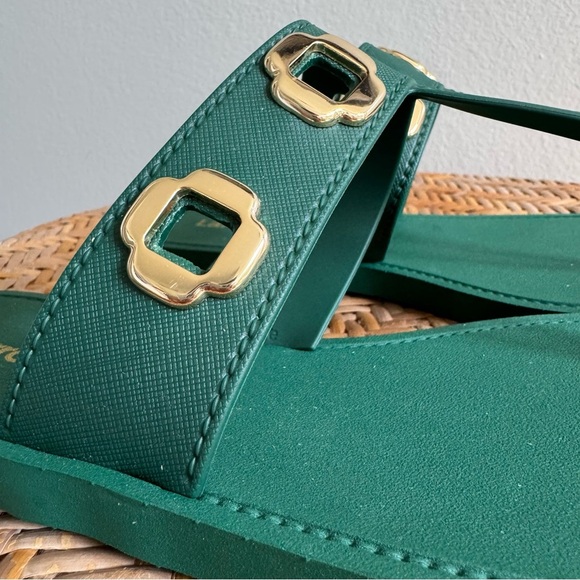 Larroude Women’s Milan Grommet Thong Sandals Size 10/11 in Green - Picture 8 of 13